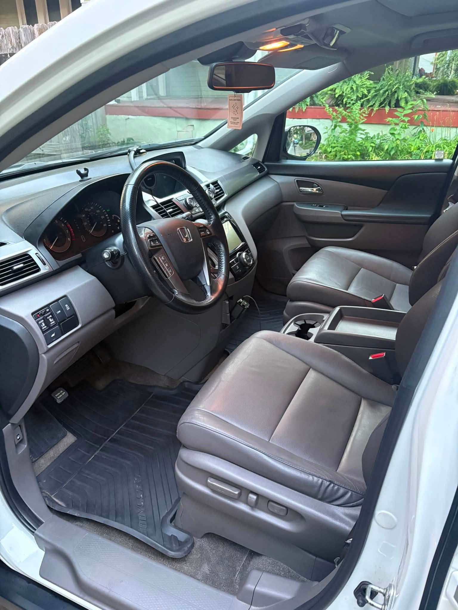 Honda interior after detailing